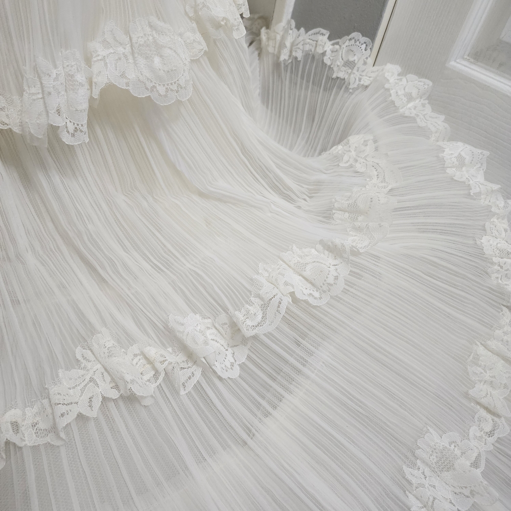 Vintage 80's White Lace Wedding Dress - Picture 10 of 16
